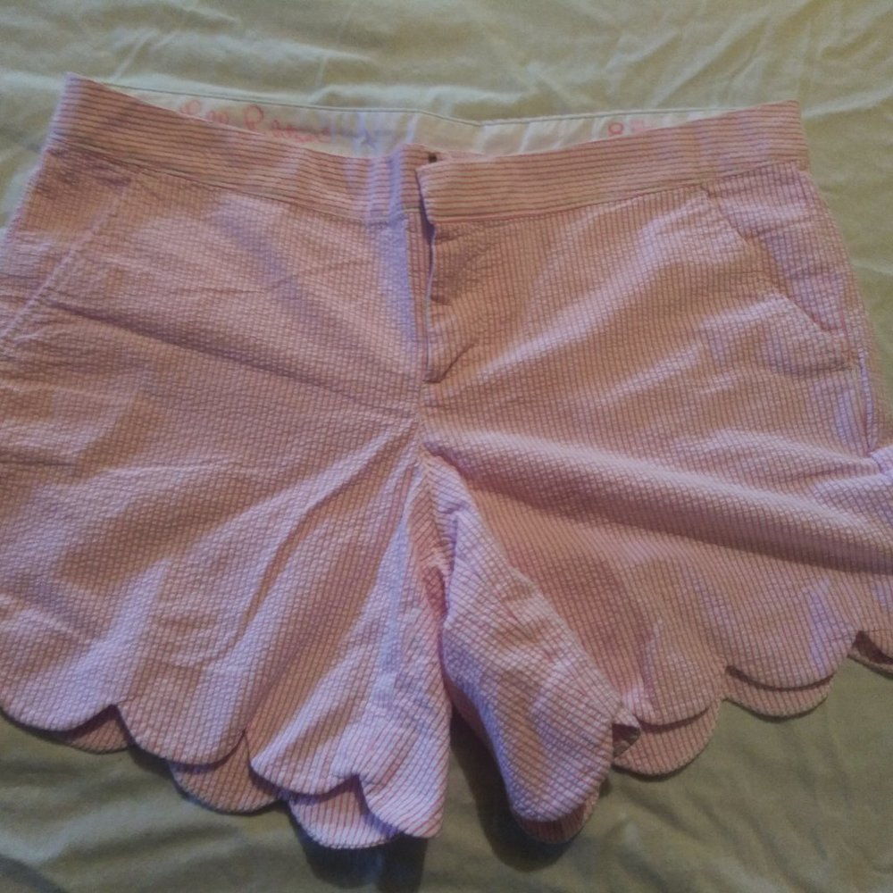 Women's Pink Pinstripe Buttercup Short Size 8